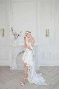THE SWAN SHORTIE Elegant short wedding dress Catherine Langlois THE SWAN SHORTIE Elegant short wedding dress Catherine Langlois